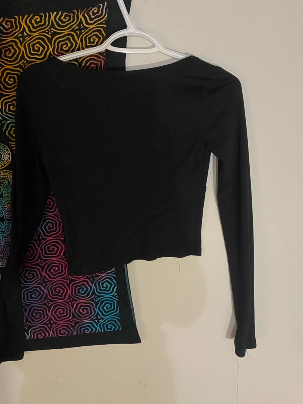 AEROPOSTALE/BLUENOTES cropped black long sleeve top - Picture 2 of 2